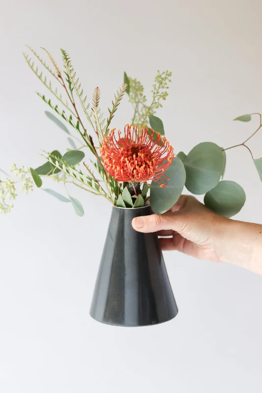 Bud Vase - Black