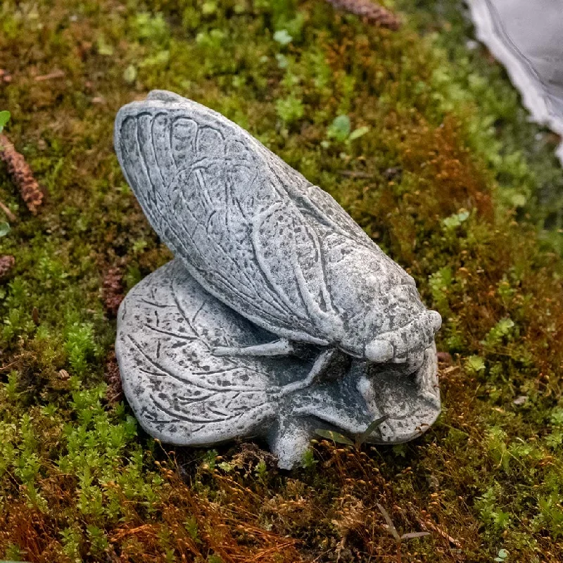 Campania International Cicada Garden Statue